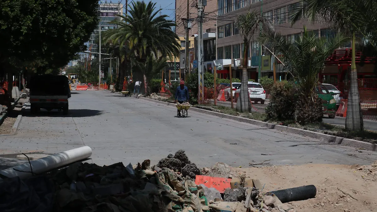 Eternas obras en Carranza